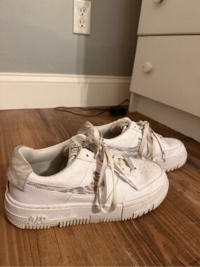 NikeWhite Platform Sneakers with Subtle Animal Print Accent